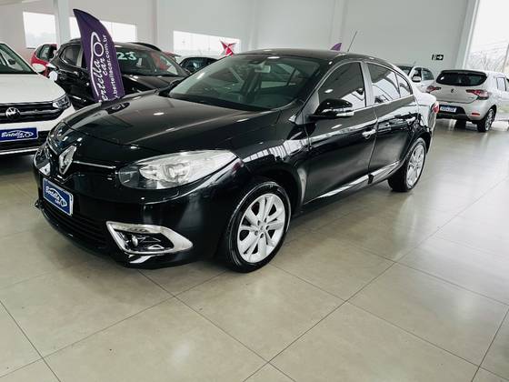 RENAULT FLUENCE 2.0 DYNAMIQUE PLUS 16V FLEX 4P AUTOMÁTICO RENAULT FLUENCE 2.0 DYNAMIQUE PLUS 16V FLEX 4P AUTOMÁTICO